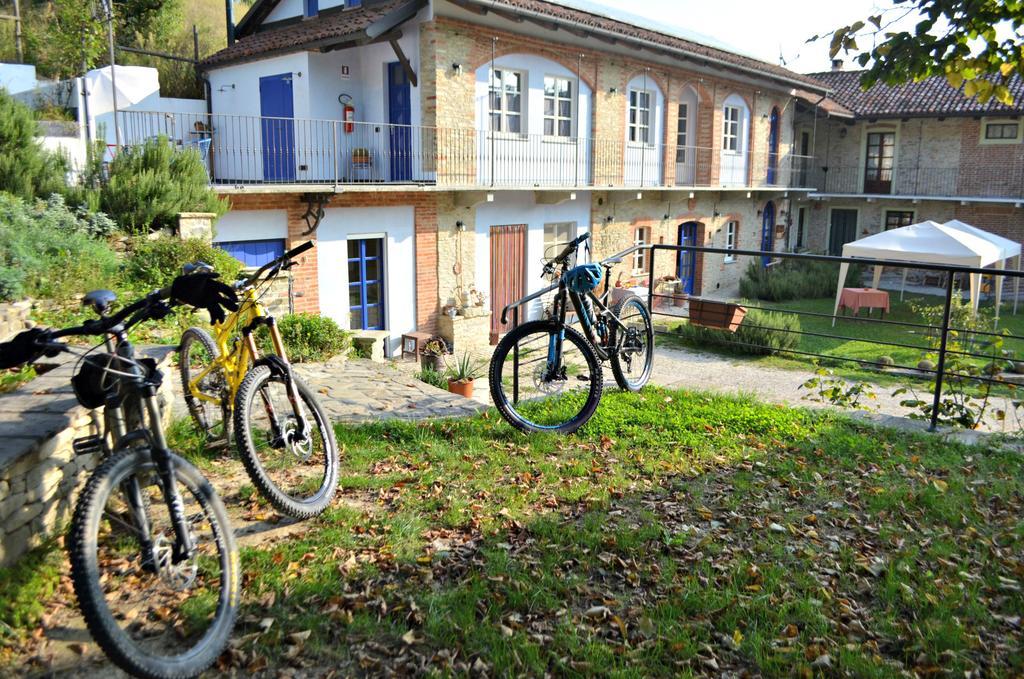 Cascina Il Convivio Guest House Diano d'Alba Luaran gambar